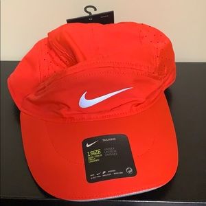 New Unisex Nike Featherlight Aerobill Tailwind hat